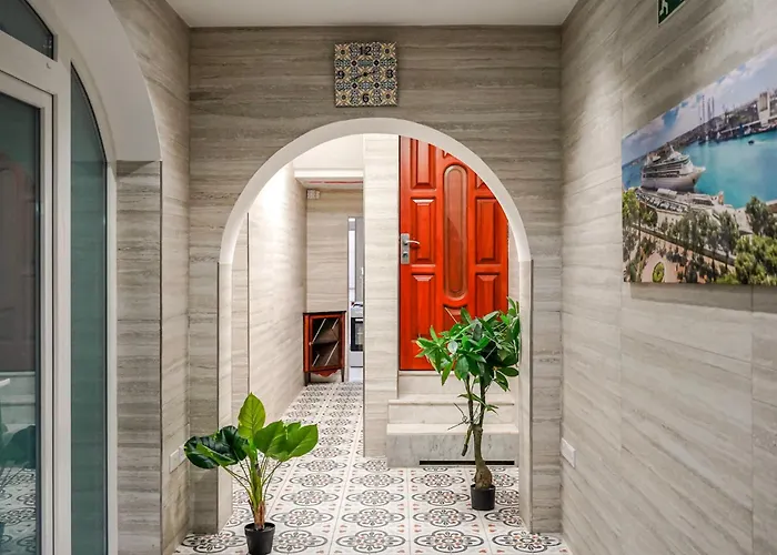 Spacious Two-bedroom Maisonette Located In Valletta Apartament *