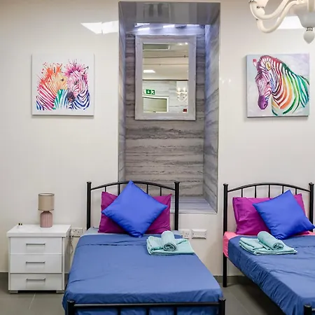 Spacious Two-bedroom Maisonette Located In Valletta * Il-Furjana